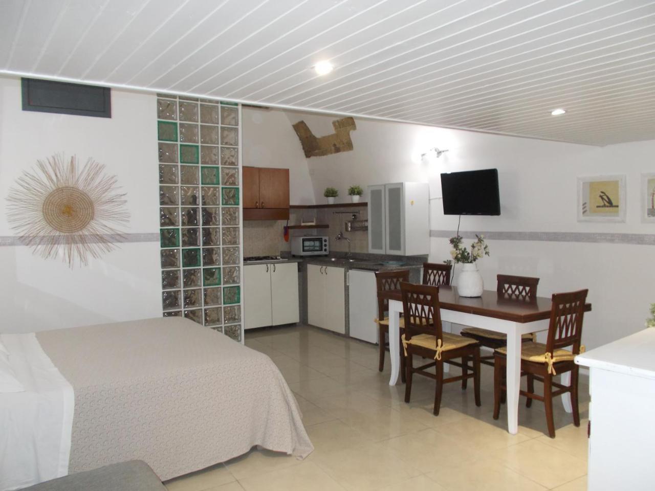 Monolocale Palmieri Bed & Breakfast Галиполи Екстериор снимка